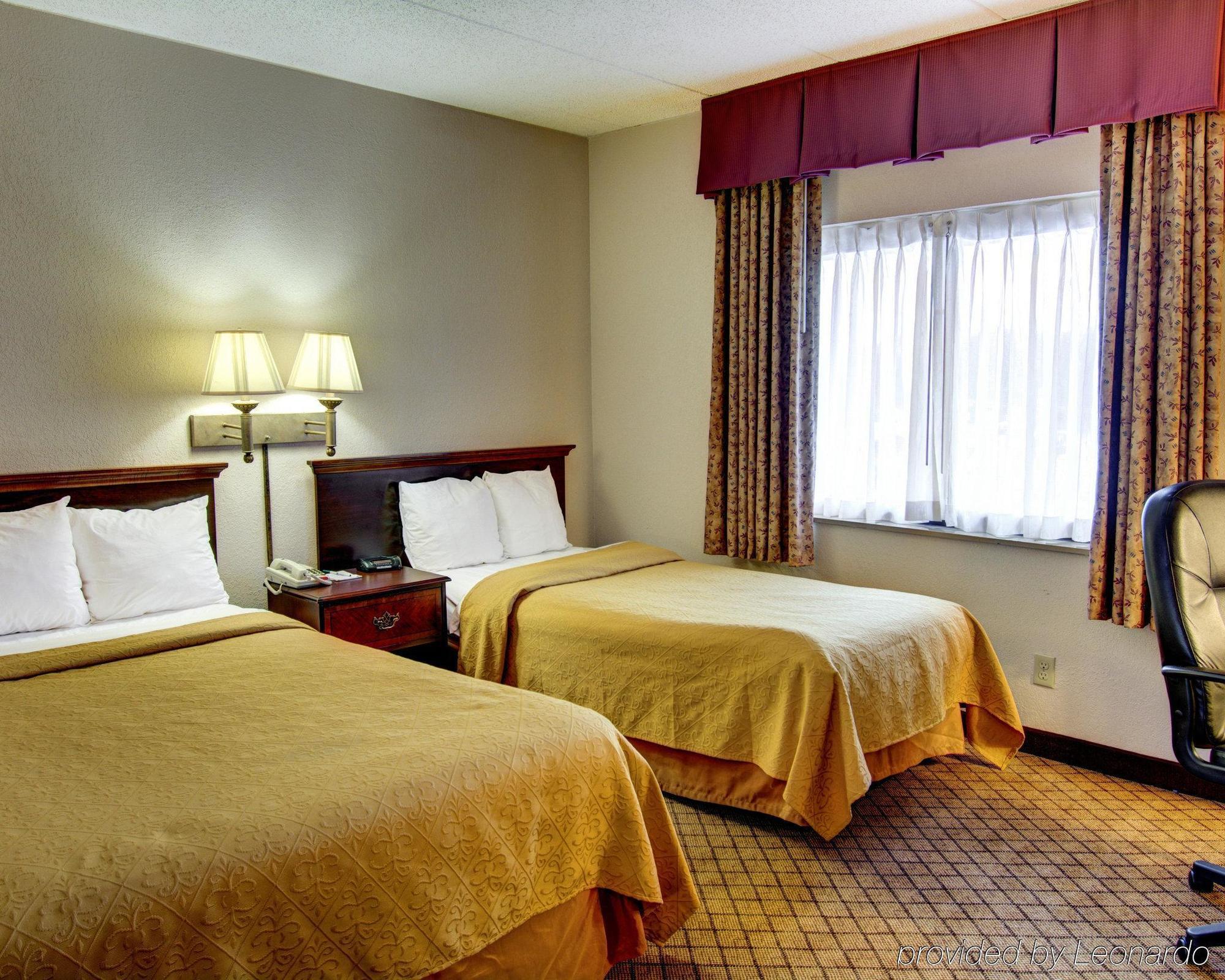 Quality Inn & Suites College Park Kültér fotó